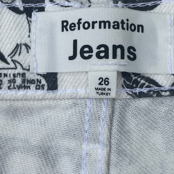 Reformation Newsprint Comic High Rise Straight Long Jeans - Size 26 - Picture 3 of 16